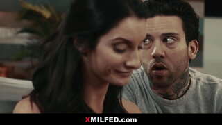 את אשתו ואת סוטה בלש - XMILFED.com