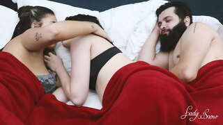 Menage com ani e bonum na cara das duas amiguinhas. (veja plena non RED) Menage com ani e bonum na cara das duas amiguinhas. (veja plena non RED)