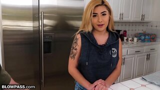 Megtalálni A Lépés-Lányai Aktok