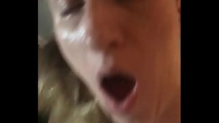 La mattina presto pompino e sesso con bionda MIlF